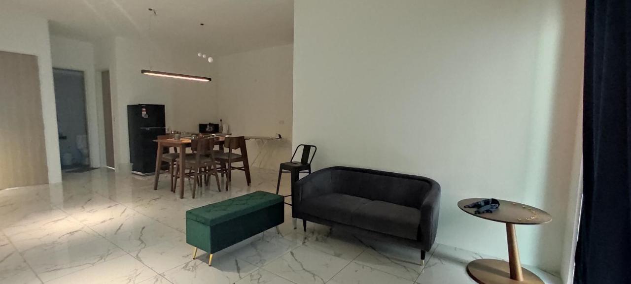 Infinite Seaview With Penang Bridge Suite With Sunrise Up To 11 Person บายันเลอปาส ภายนอก รูปภาพ