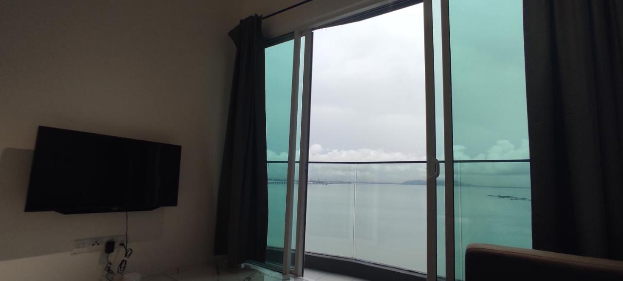 Infinite Seaview With Penang Bridge Suite With Sunrise Up To 11 Person บายันเลอปาส ภายนอก รูปภาพ