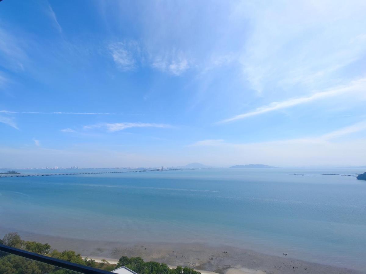 Infinite Seaview With Penang Bridge Suite With Sunrise Up To 11 Person บายันเลอปาส ภายนอก รูปภาพ