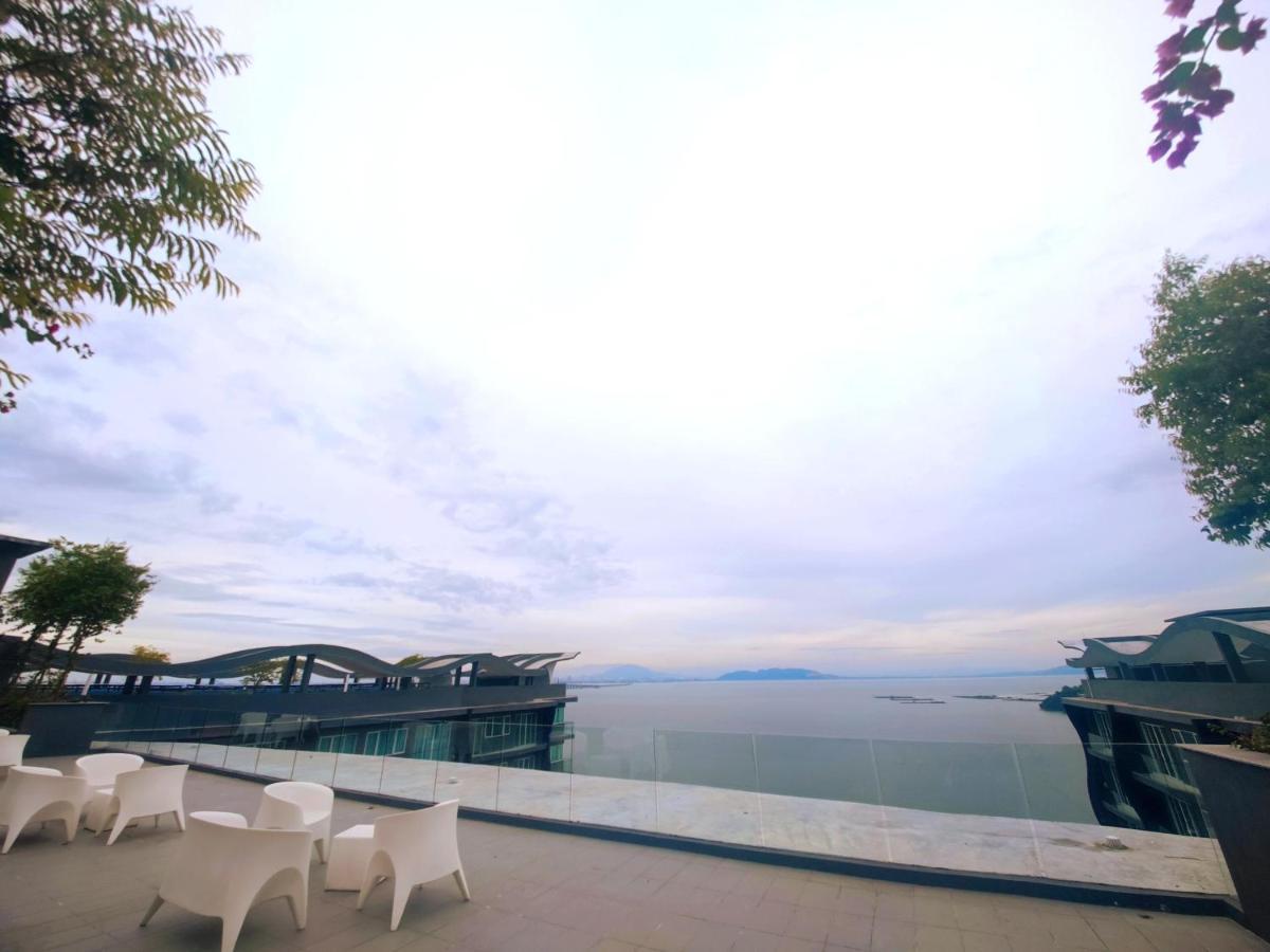 Infinite Seaview With Penang Bridge Suite With Sunrise Up To 11 Person บายันเลอปาส ภายนอก รูปภาพ